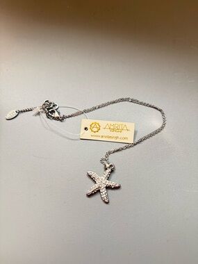 Amrita Singh Crystal Starfish Necklace in Silver